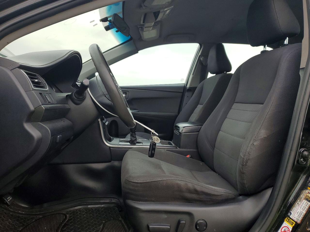 TOYOTA CAMRY HYBRID 2015 — 8