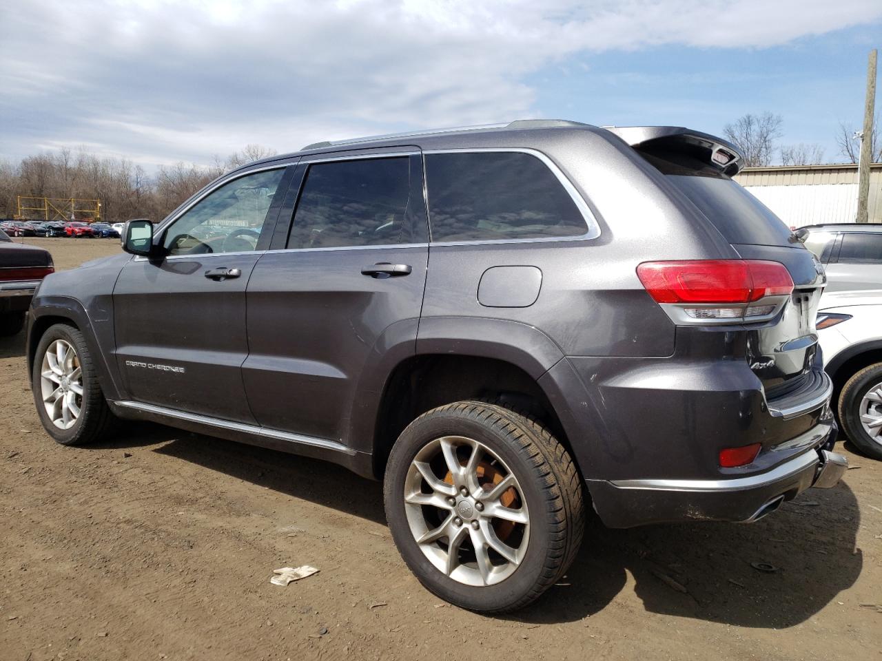 JEEP GRAND CHEROKEE SUMMIT 2016 — 3