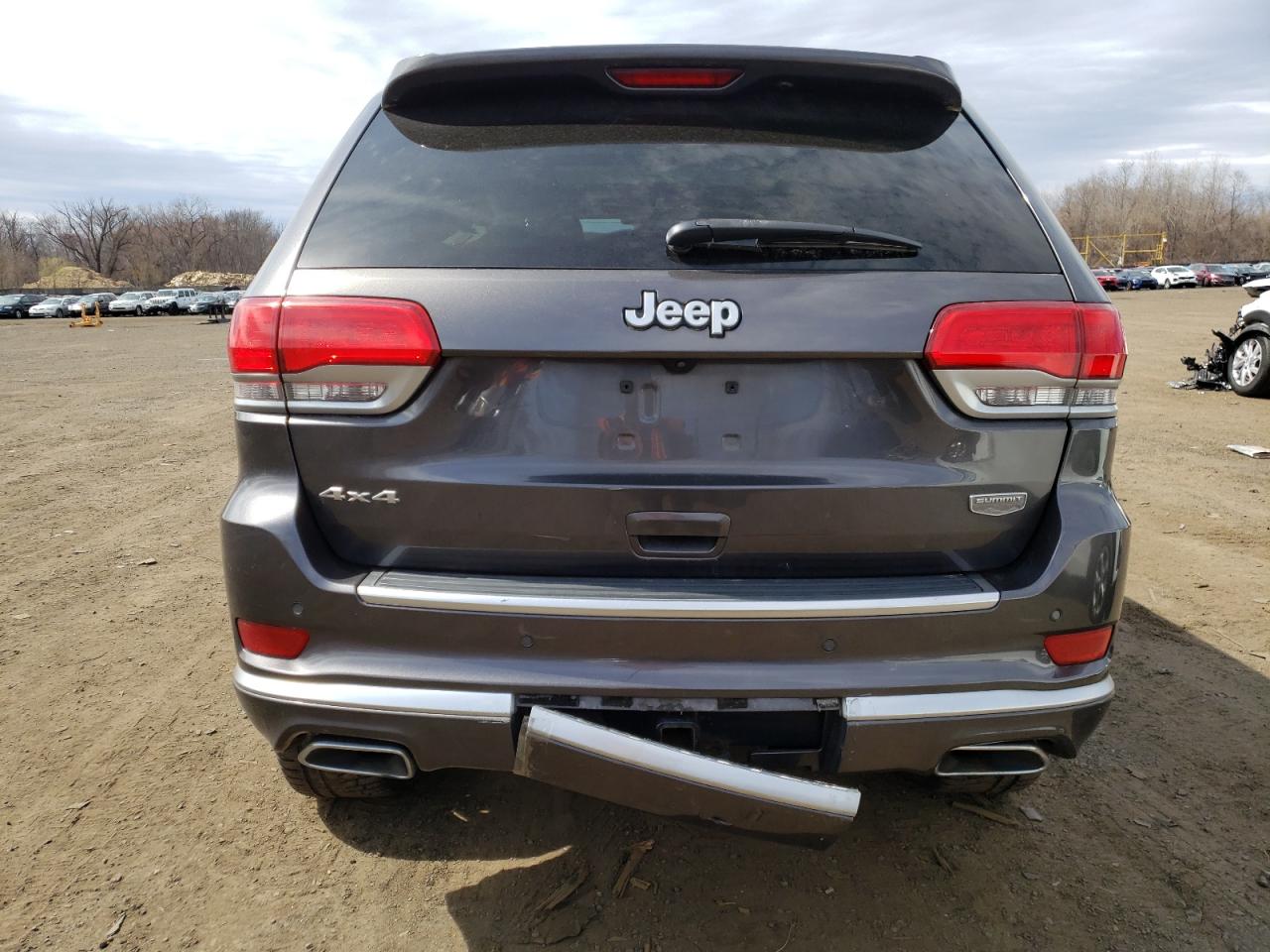 JEEP GRAND CHEROKEE SUMMIT 2016 — 7
