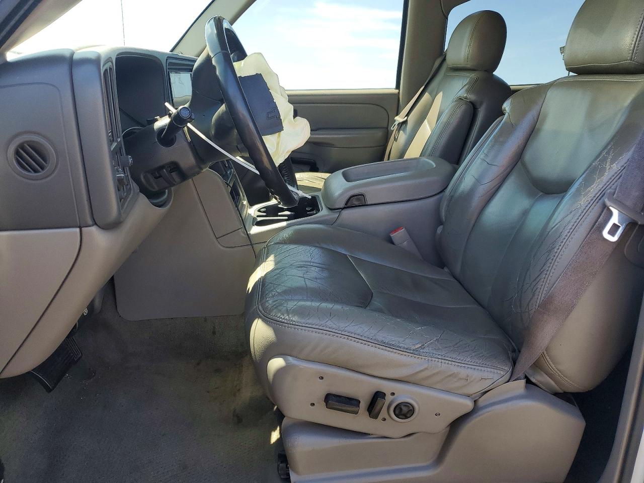 CHEVROLET TAHOE 2005 — 8