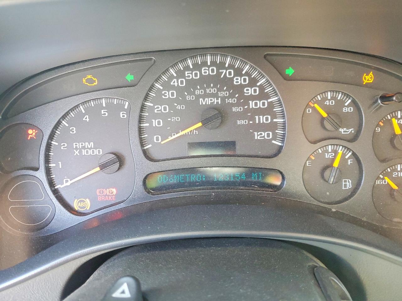 CHEVROLET TAHOE 2005 — 10