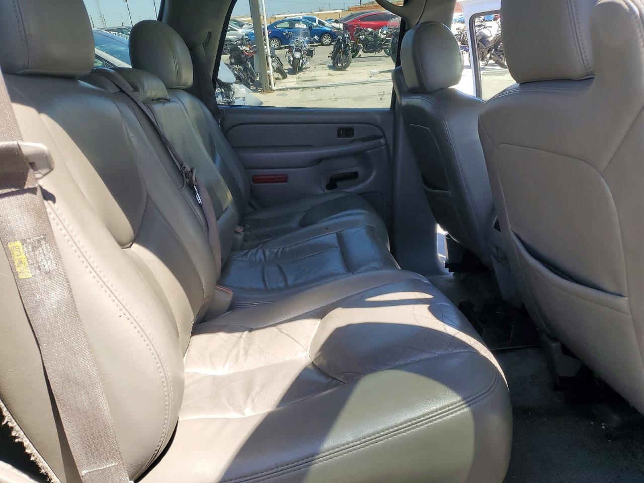 CHEVROLET TAHOE 2005 — 12