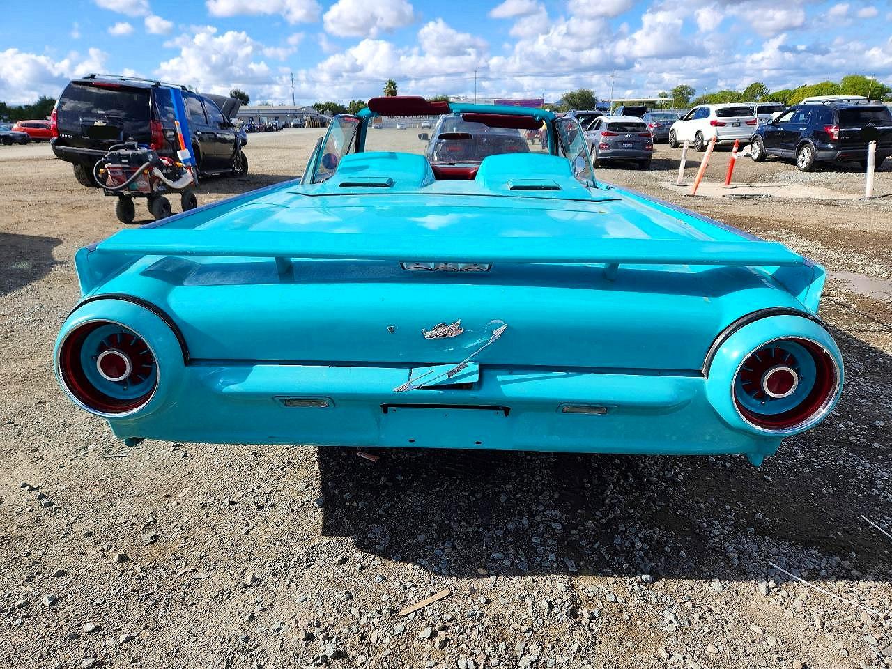 FORD THUNDERBIRD 1963 — 7