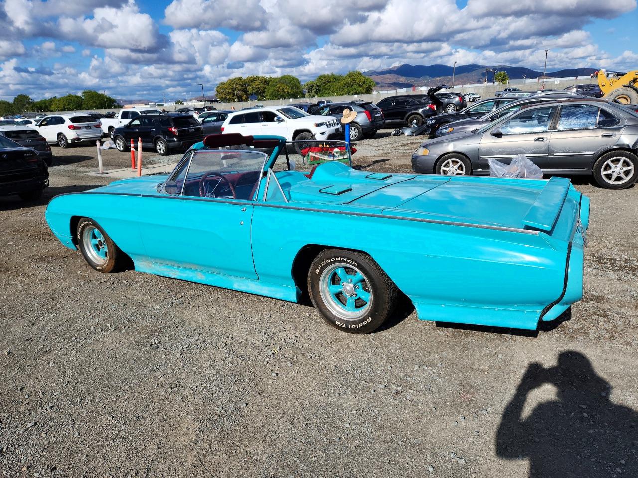 FORD THUNDERBIRD 1963 — 3
