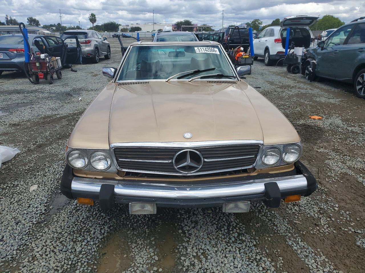 MERCEDES BENZ SL-CLASS 1980 — 6