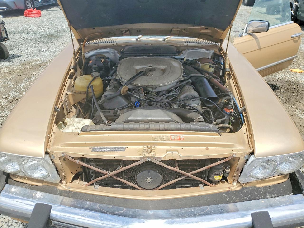 MERCEDES BENZ SL-CLASS 1980 — 12