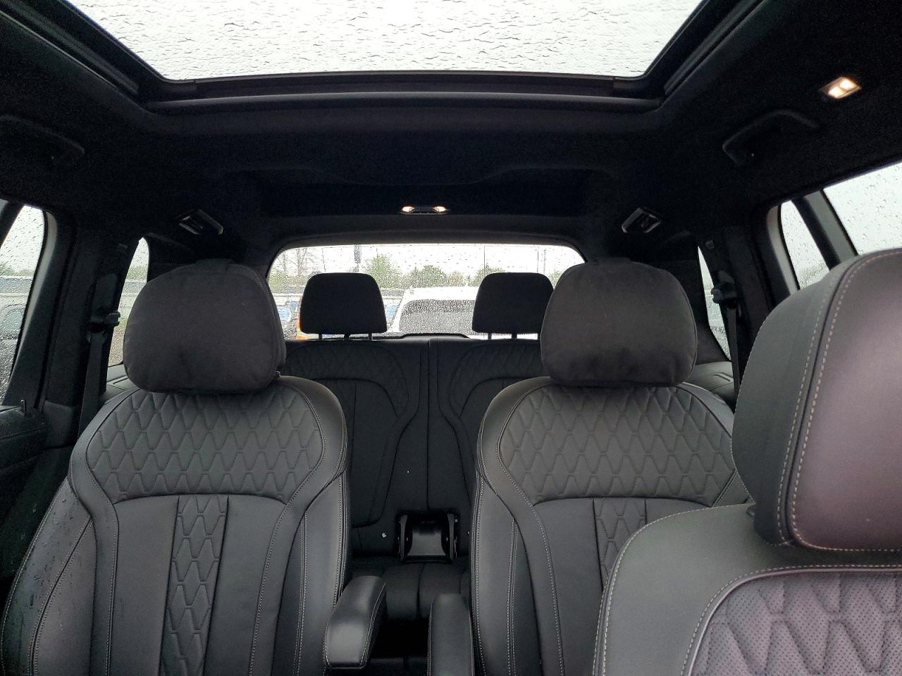 BMW X7 2023 — 11