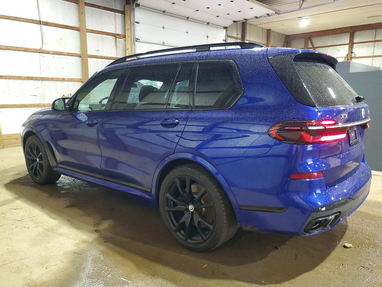 BMW X7 2023 — 3
