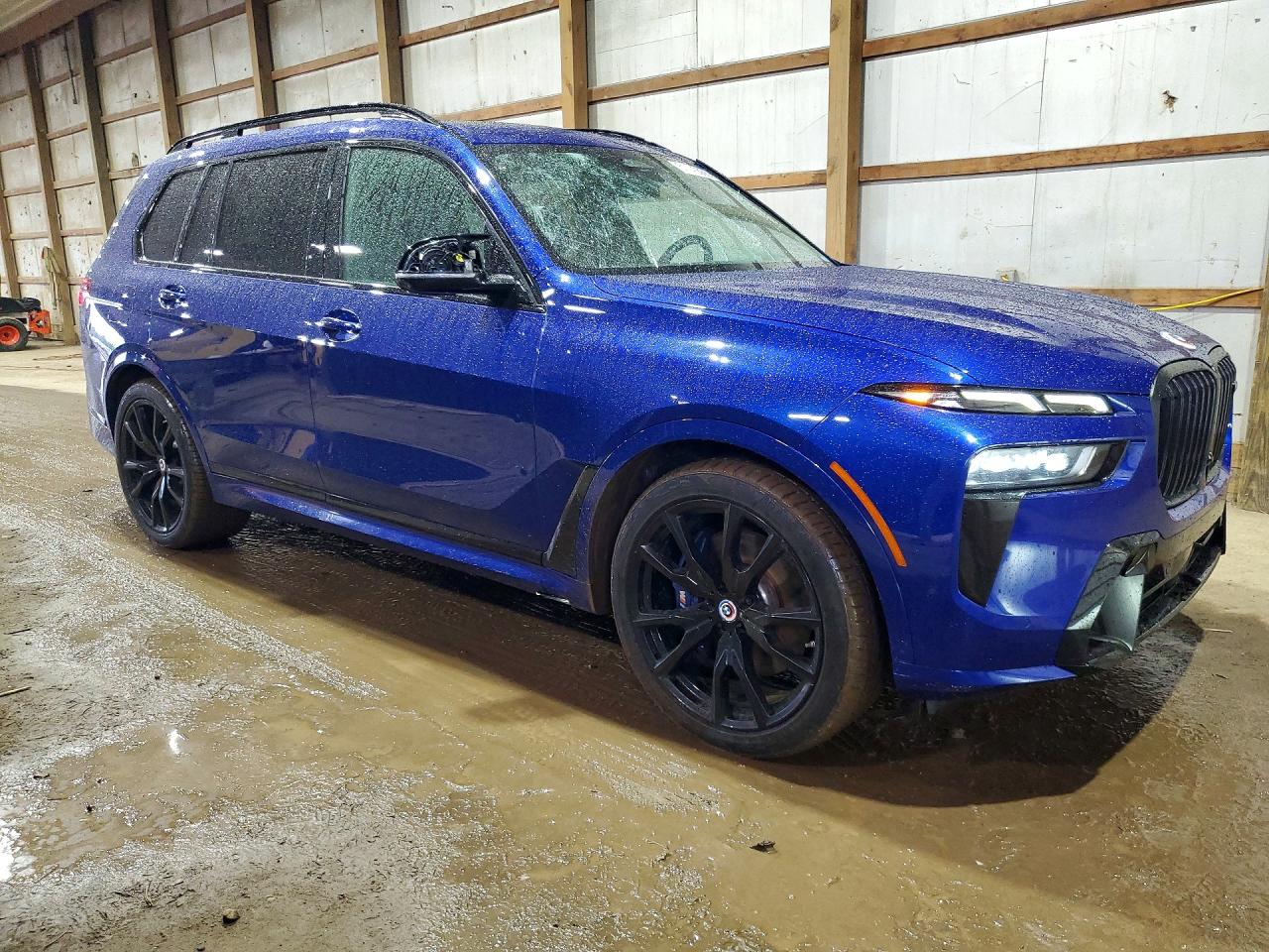 BMW X7 2023 — 5