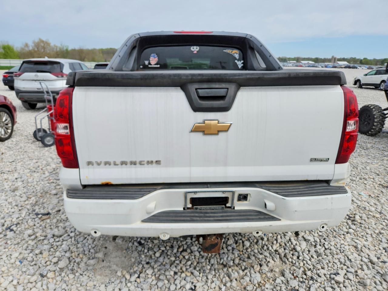 CHEVROLET AVALANCHE 2007 — 7
