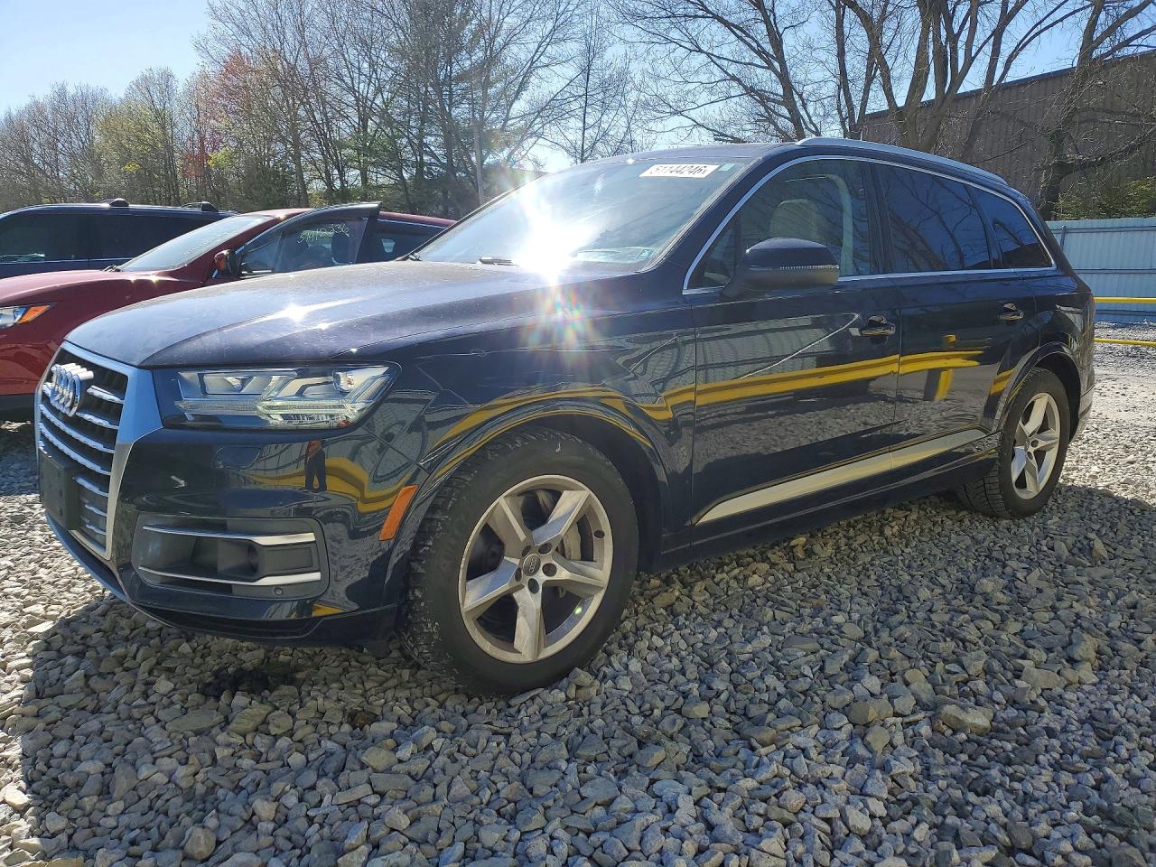 AUDI Q7 2017 — 2