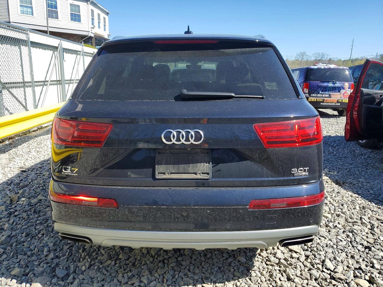 AUDI Q7 2017 — 7