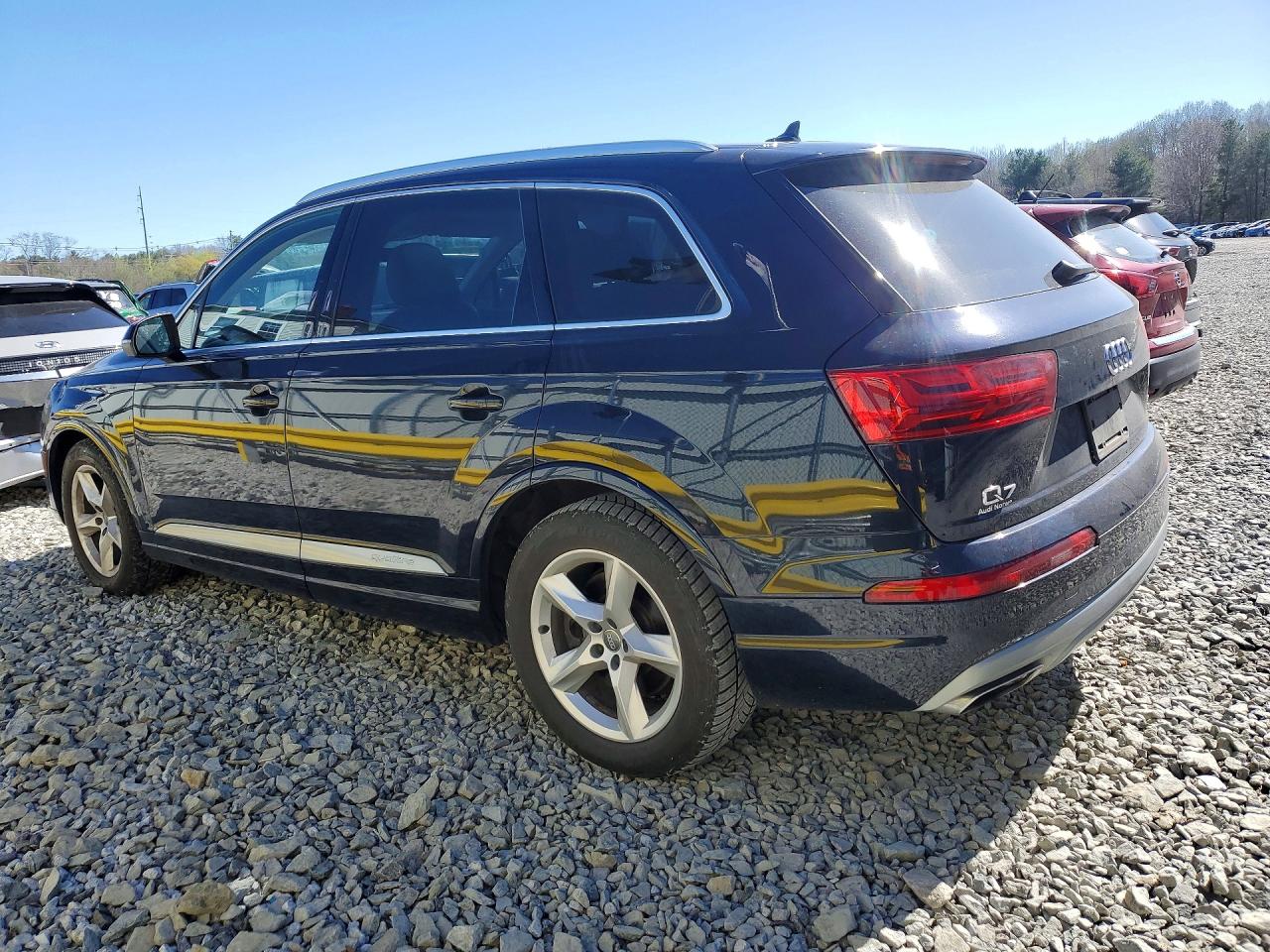 AUDI Q7 2017 — 3