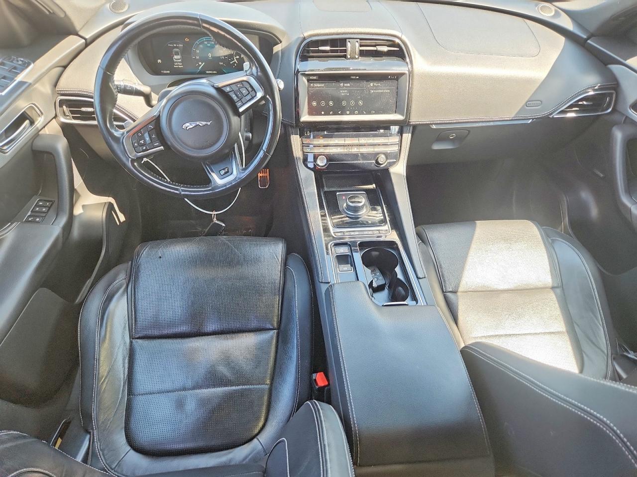 JAGUAR F-PACE 2018 — 9
