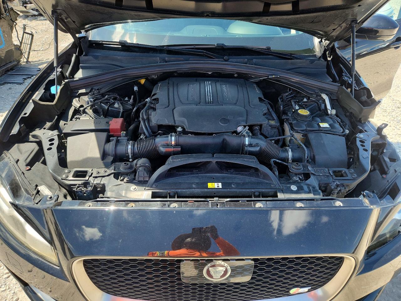 JAGUAR F-PACE 2018 — 12
