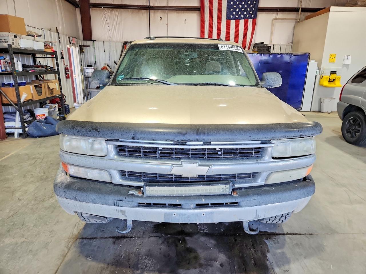 CHEVROLET SUBURBAN 2005 — 6