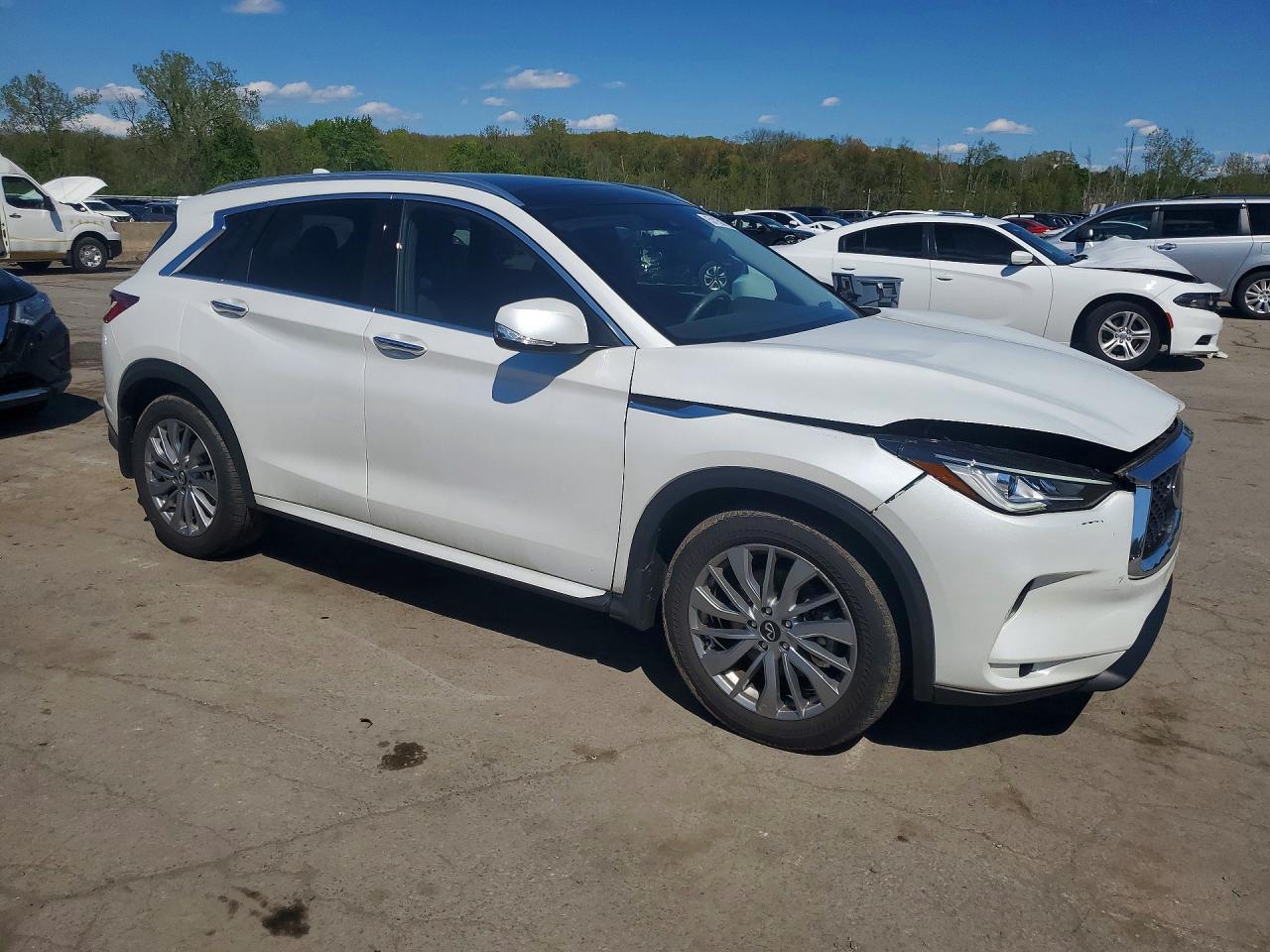 2024 INFINITI QX50 LUXE