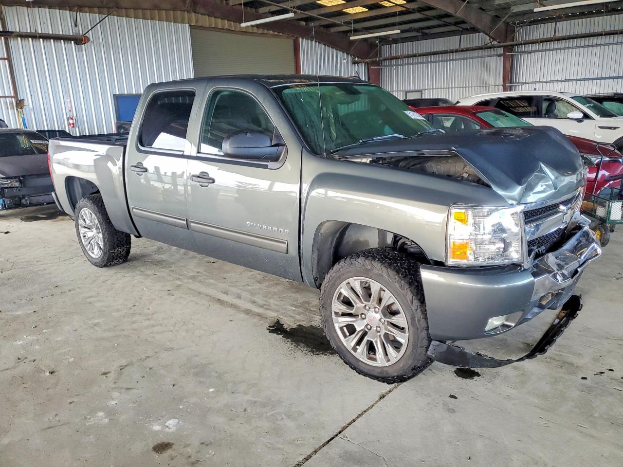 CHEVROLET SILVERADO 2011 — 4