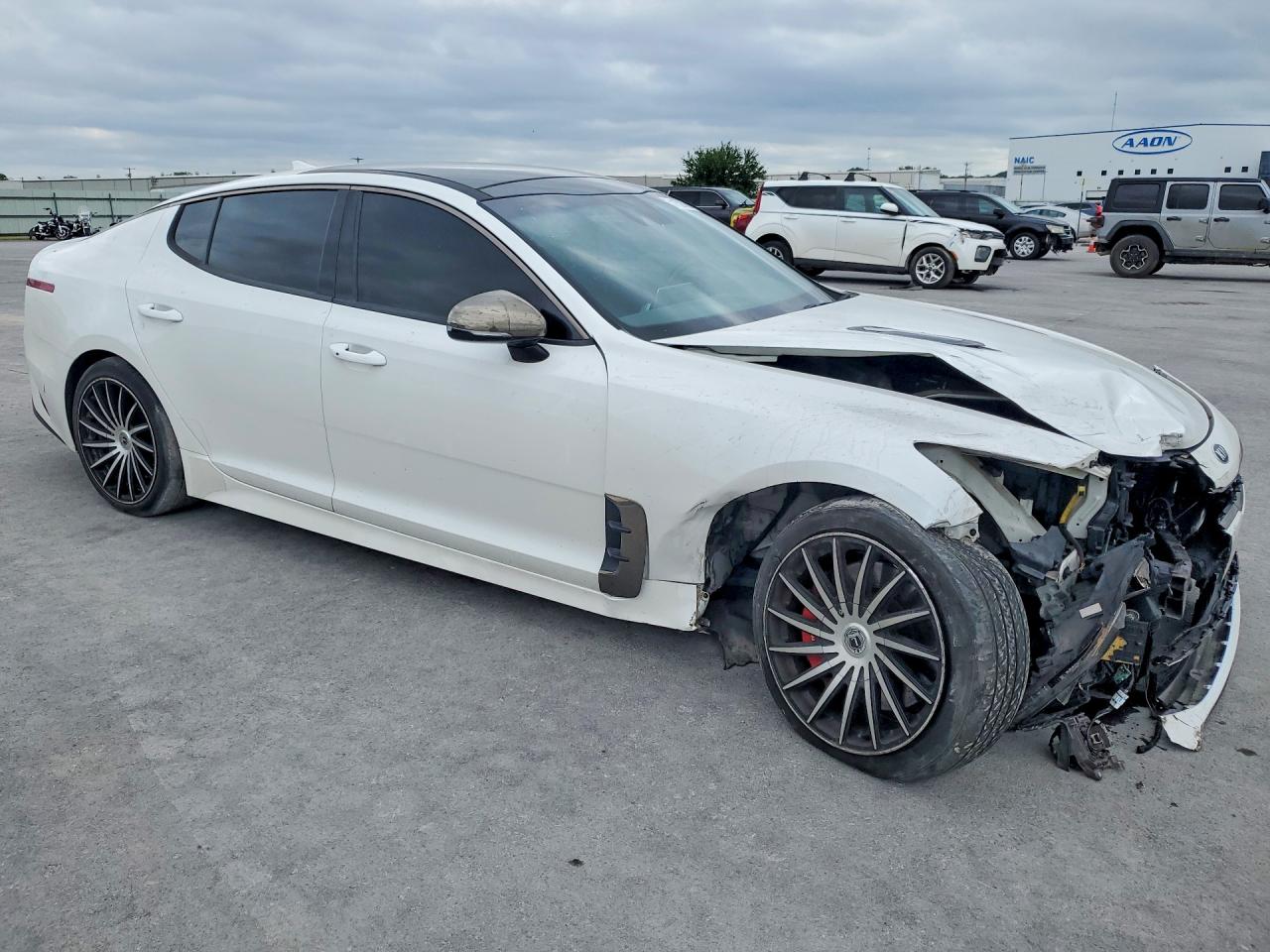 KIA STINGER 2019 — 5