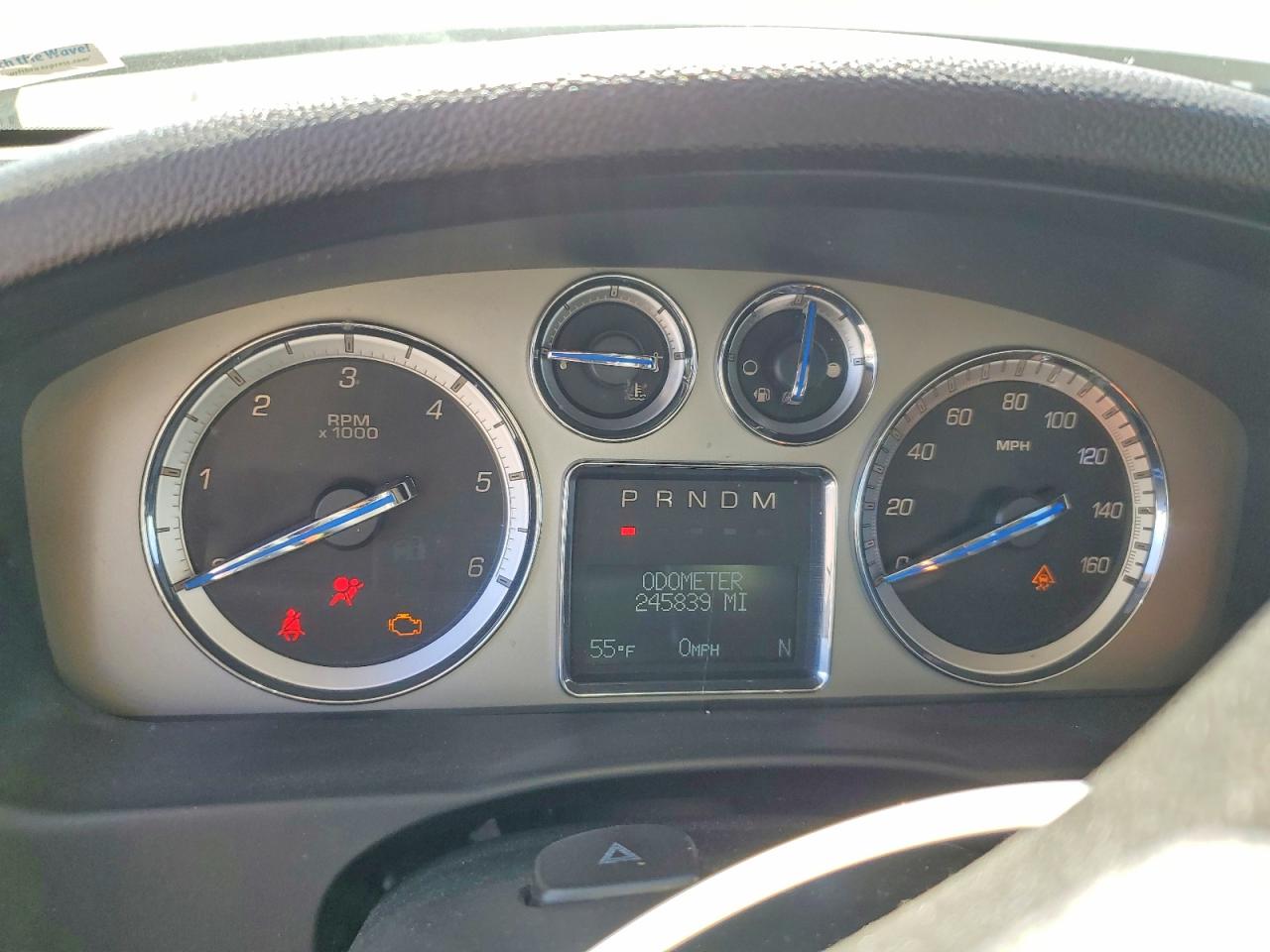 CADILLAC ESCALADE 2011 — 10