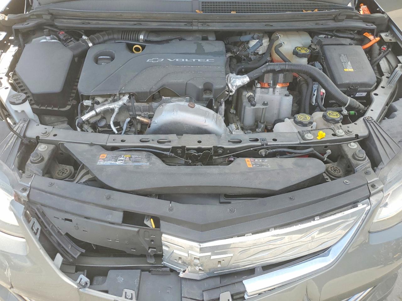 CHEVROLET VOLT 2017 — 12