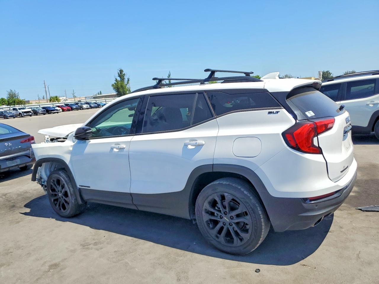 GMC TERRAIN 2020 — 3