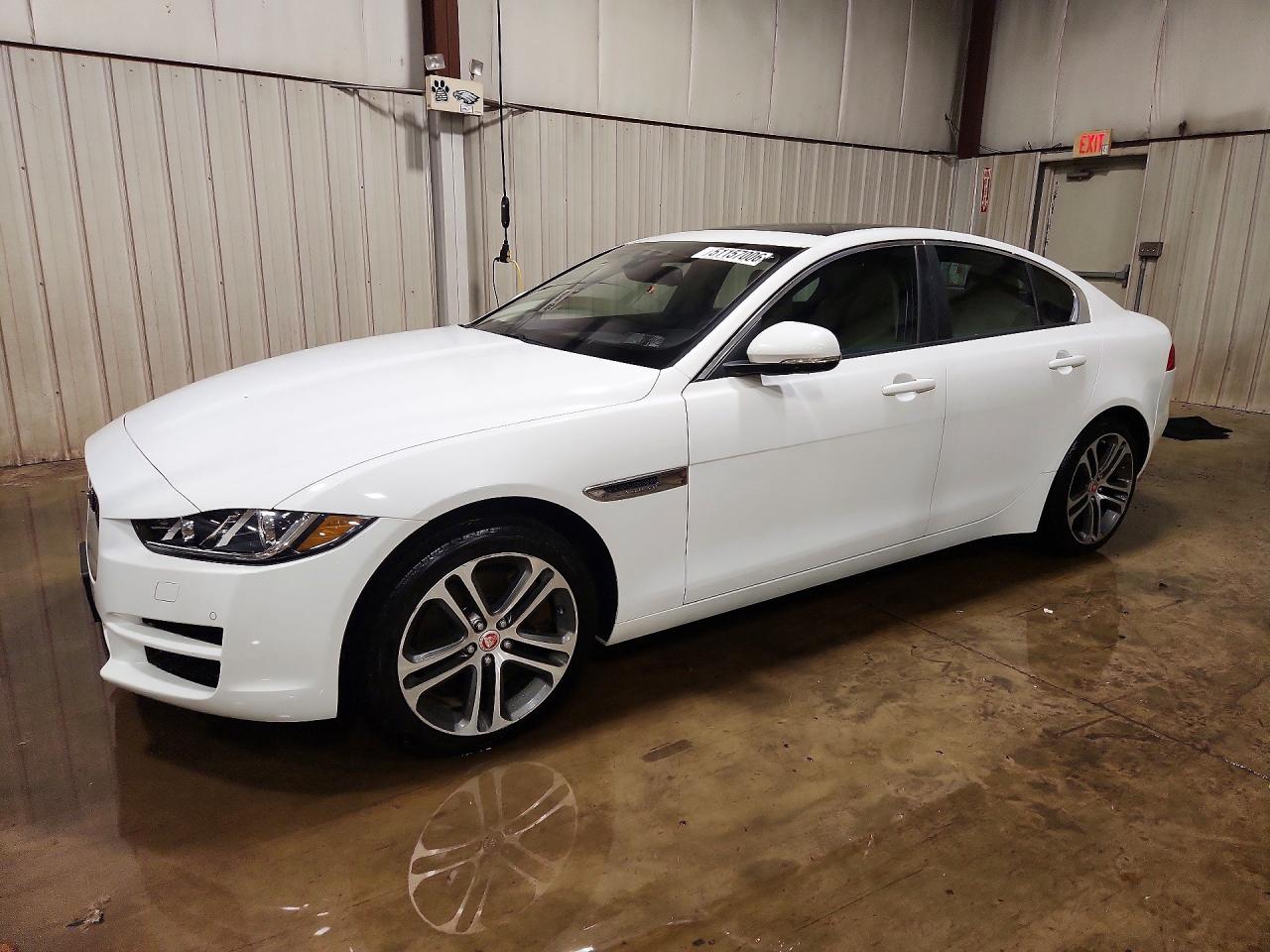 JAGUAR XE 2017 — 2