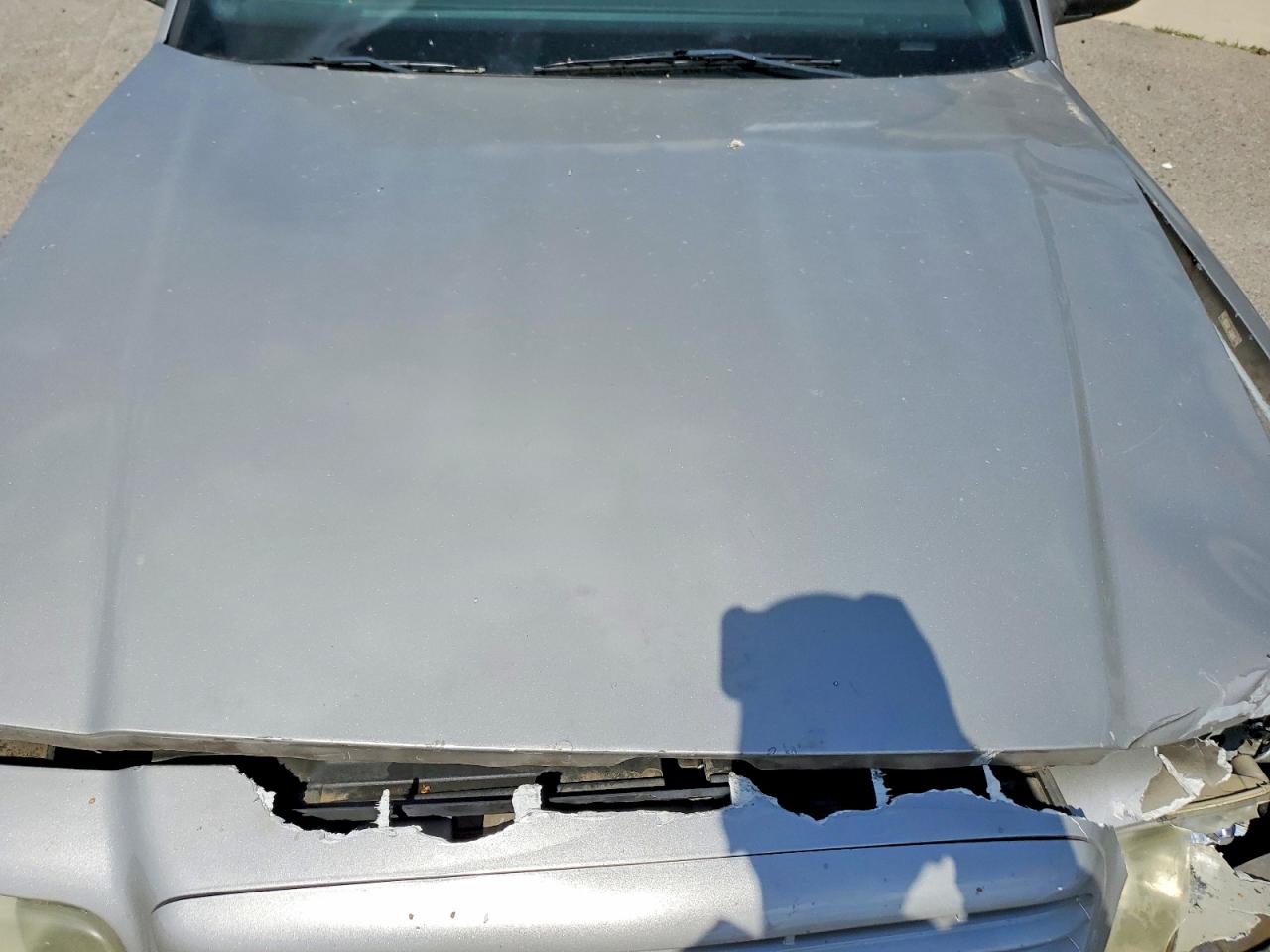 FORD CROWN VICTORIA 2005 — 12