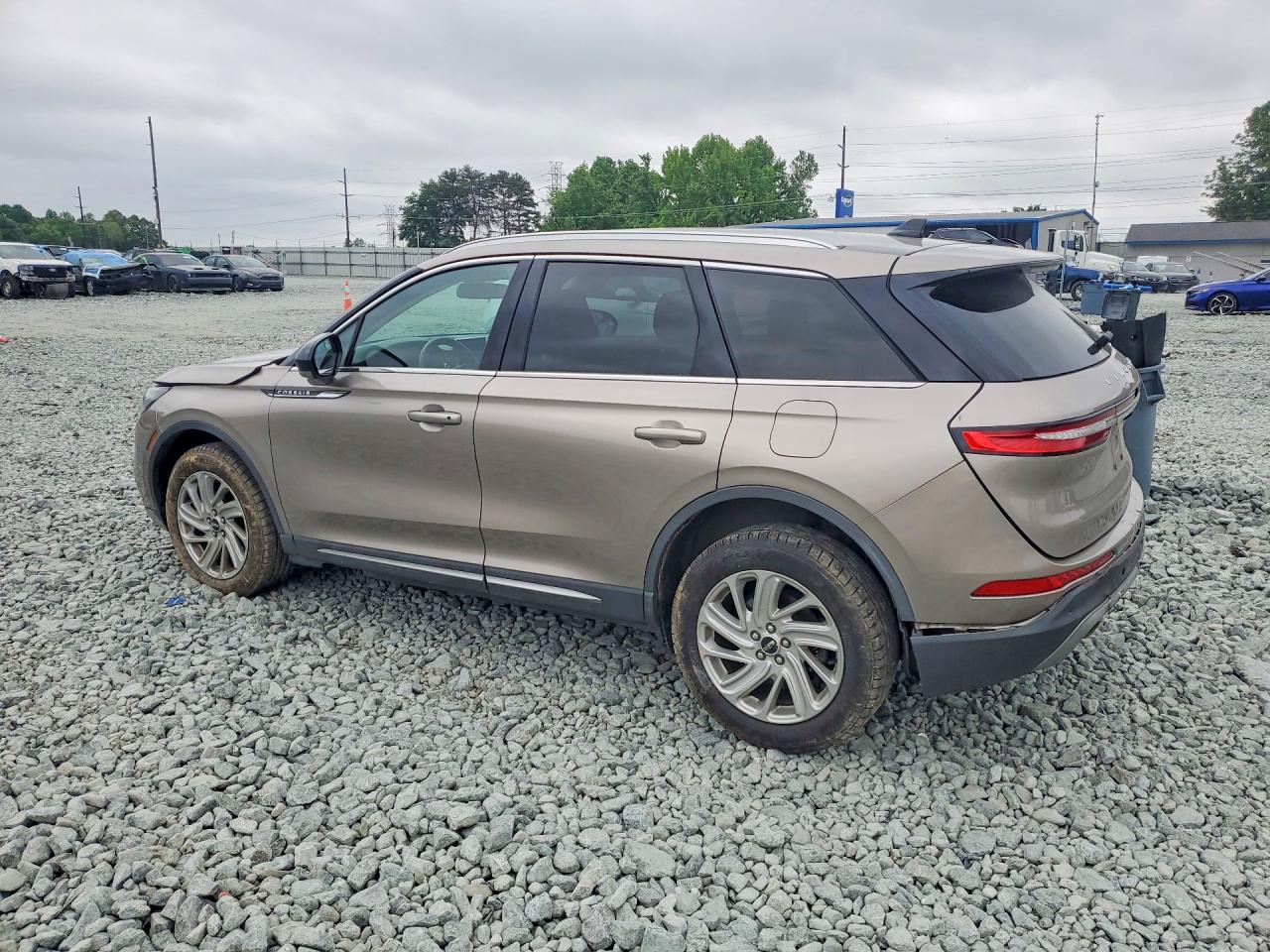 LINCOLN CORSAIR 2020 — 3