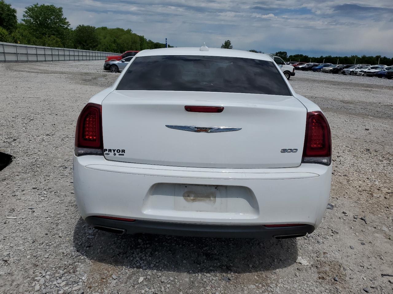 CHRYSLER 300 2019 — 7