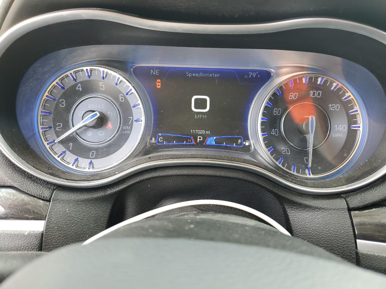CHRYSLER 300 2019 — 10
