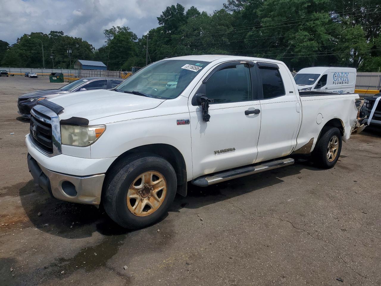 TOYOTA TUNDRA 2011 — 2