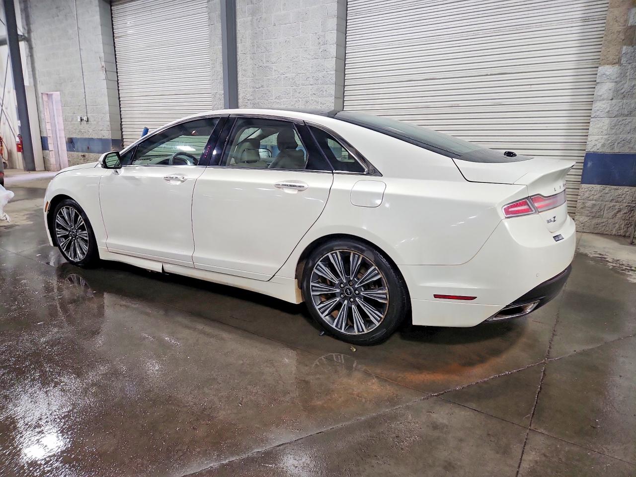 LINCOLN MKZ 2016 — 3