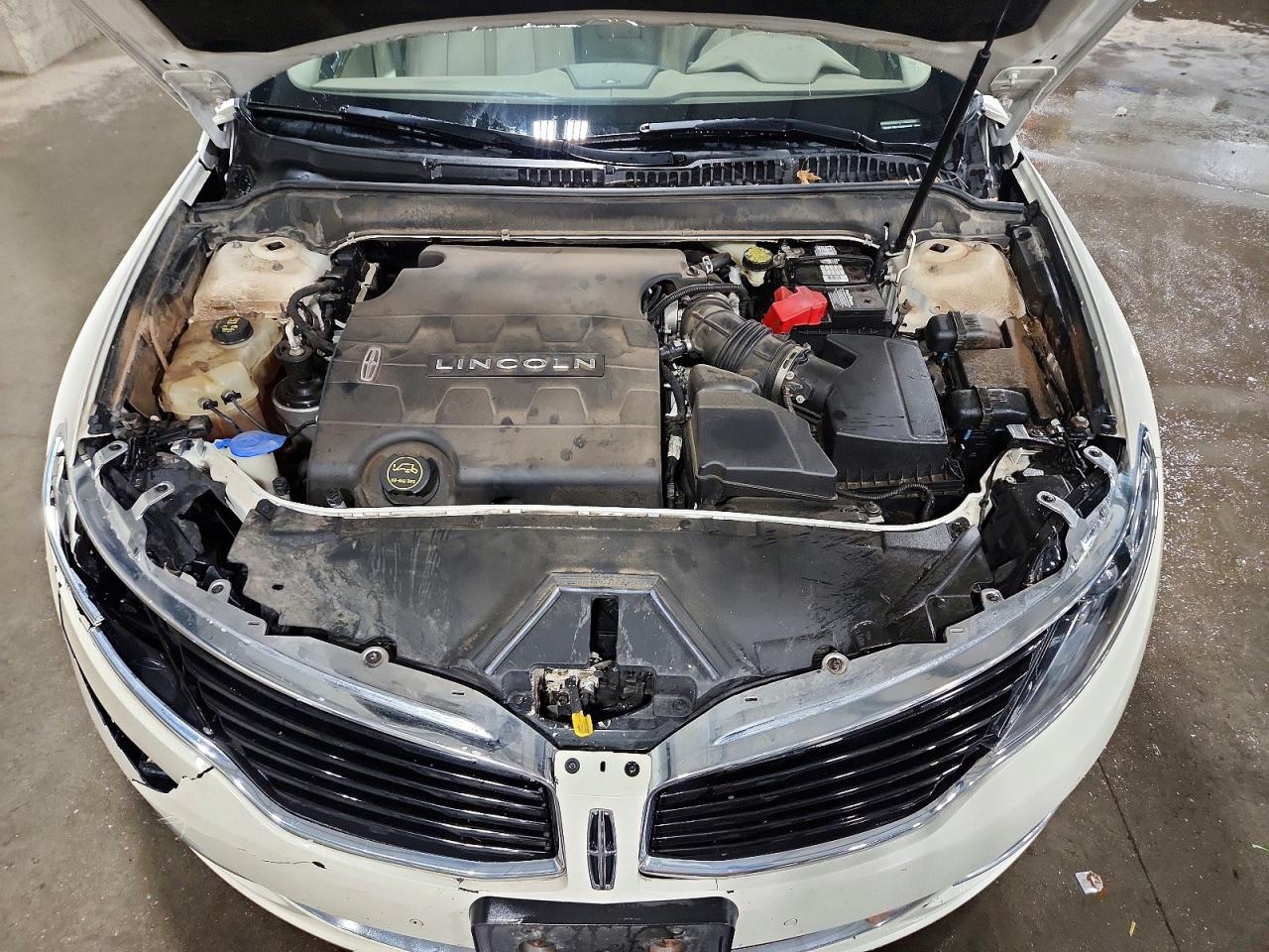 LINCOLN MKZ 2016 — 12