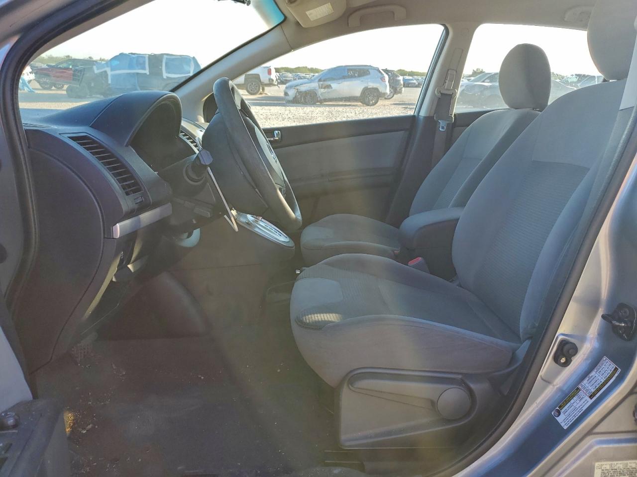 NISSAN SENTRA 2012 — 8