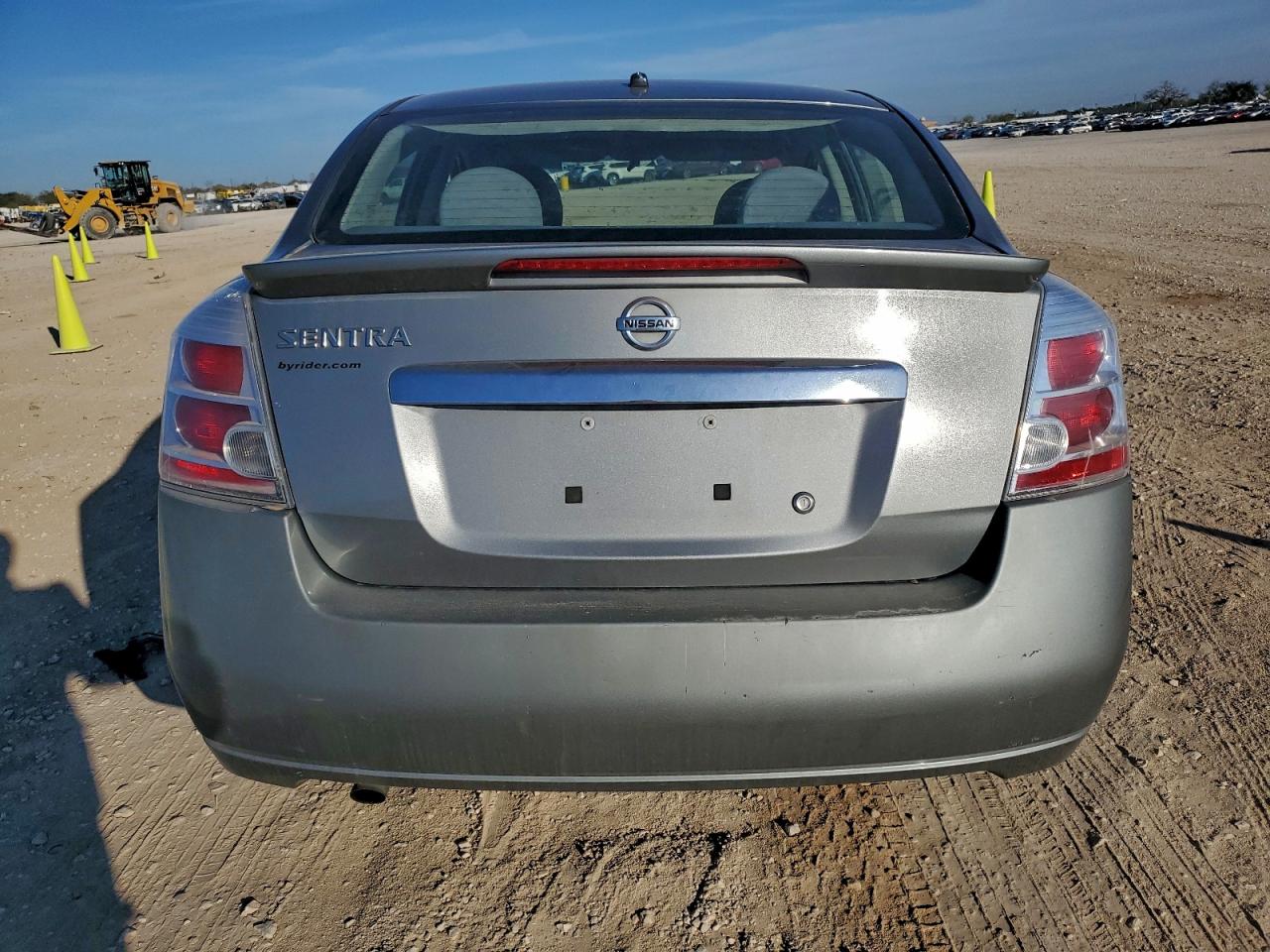 NISSAN SENTRA 2012 — 7