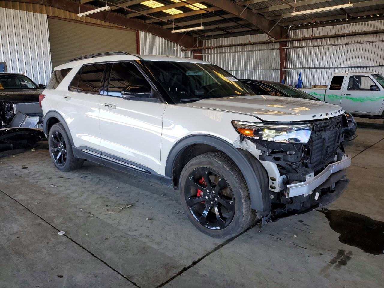 FORD EXPLORER 2022 — 5