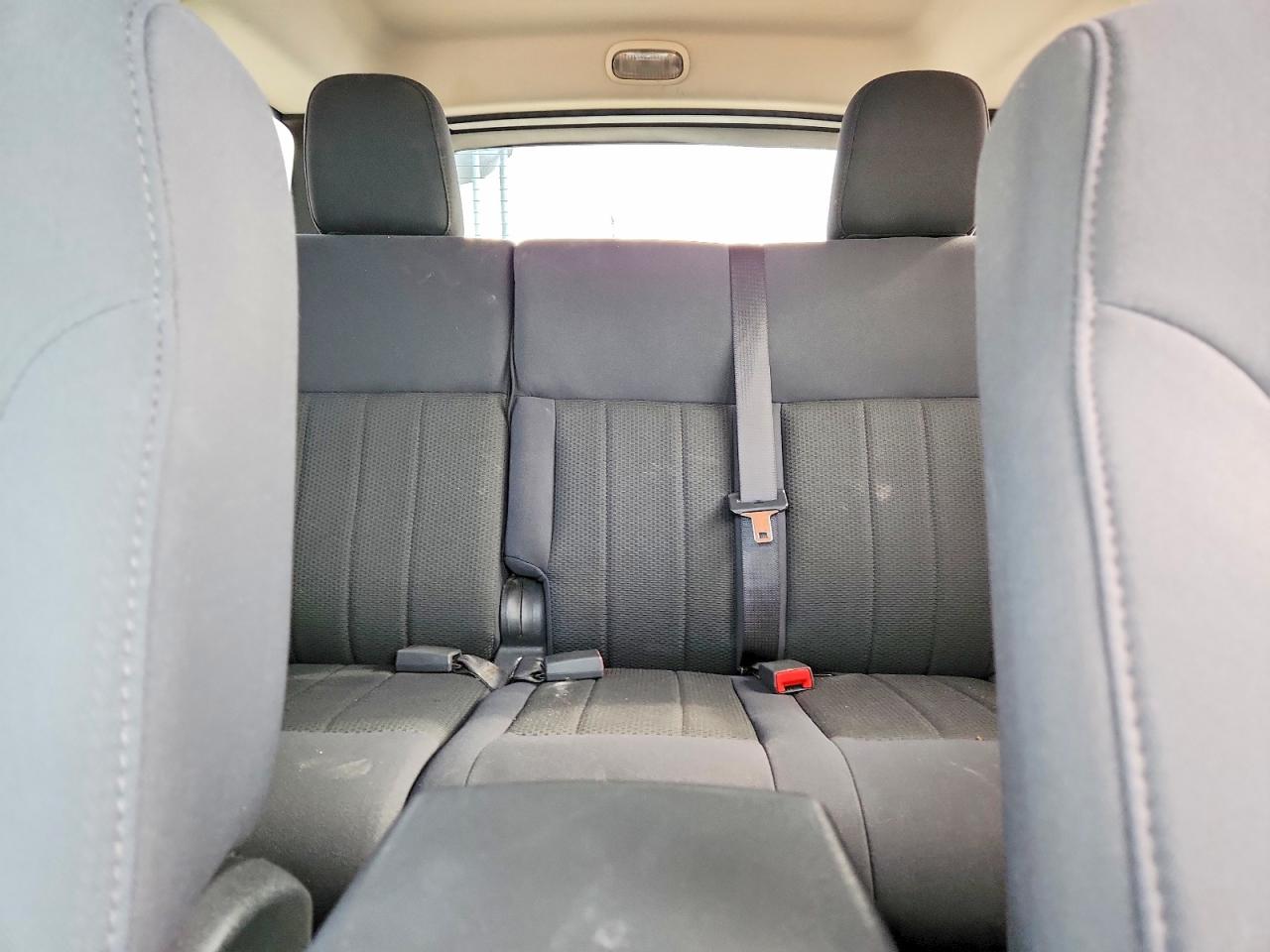 DODGE NITRO 2011 — 11