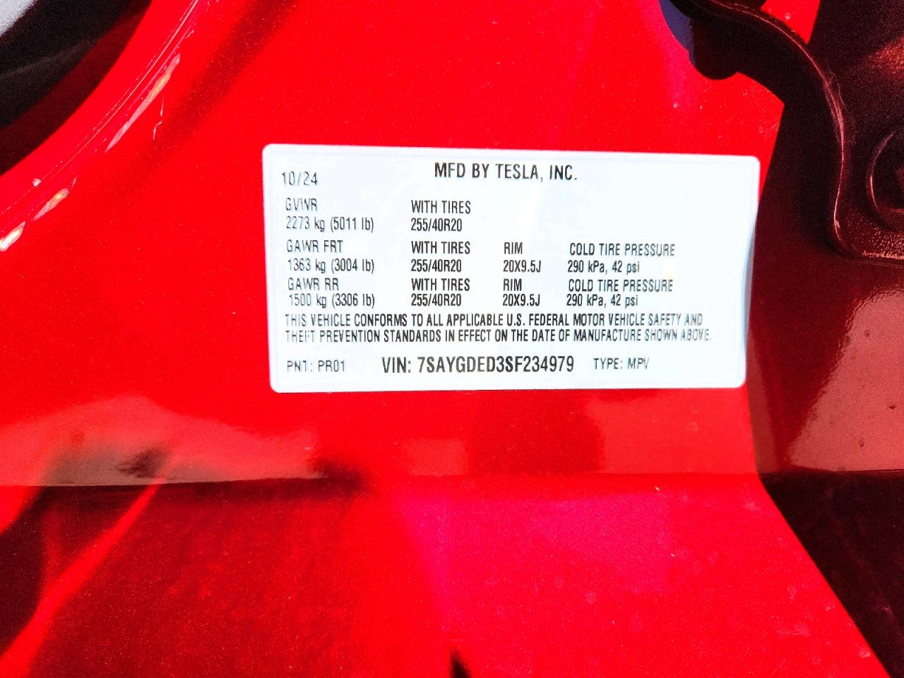 TESLA MODEL Y 2025 — 14