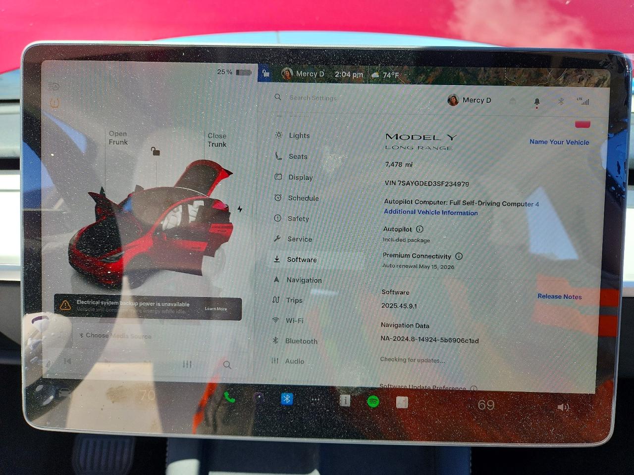 TESLA MODEL Y 2025 — 10