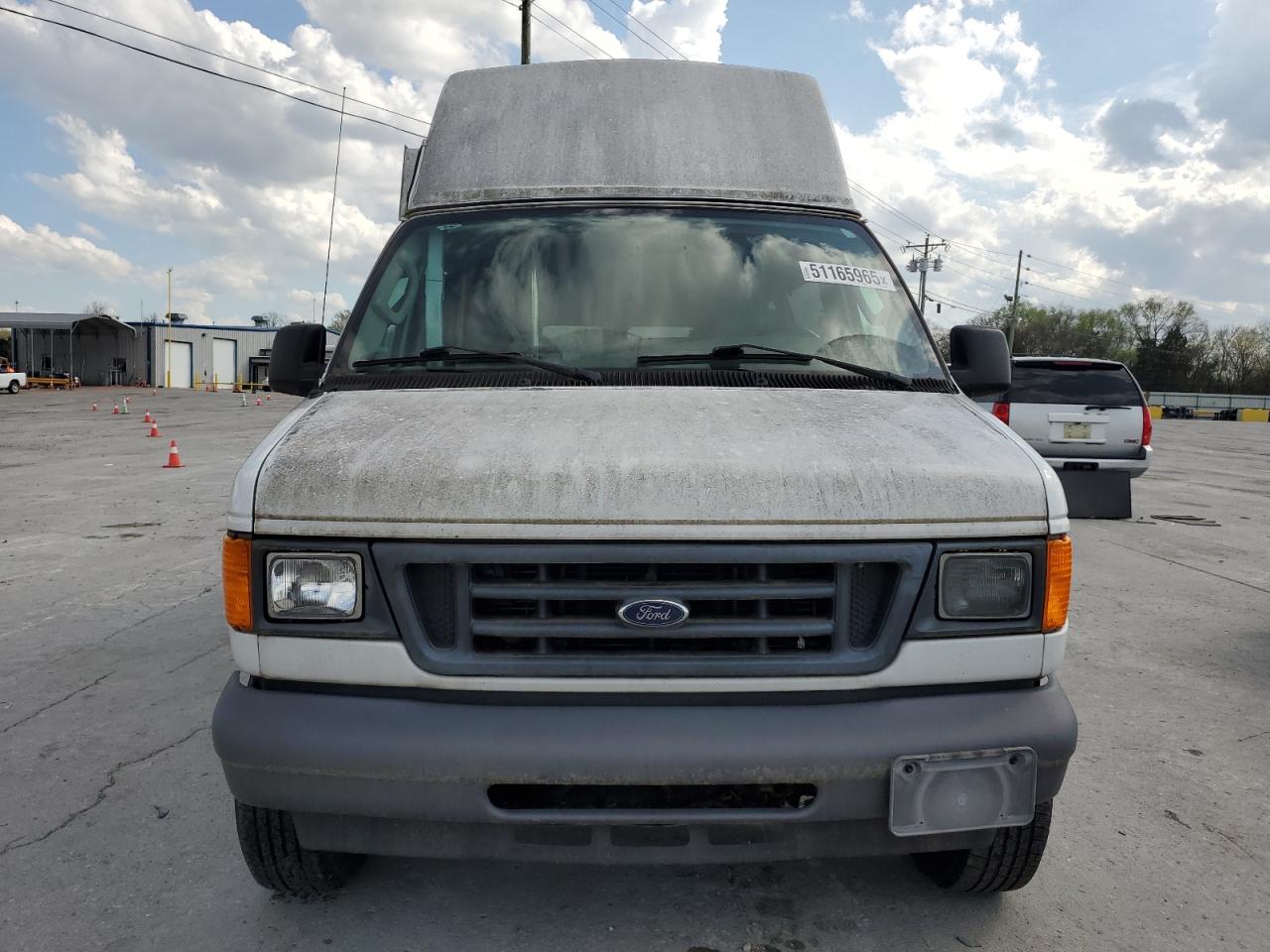 FORD ECONOLINE 2006 — 6