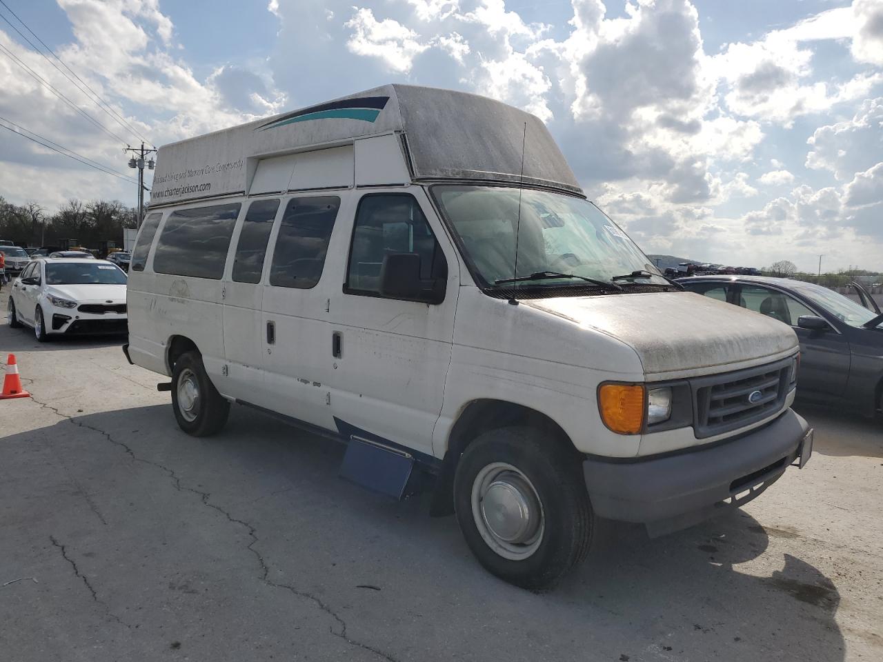FORD ECONOLINE 2006 — 5