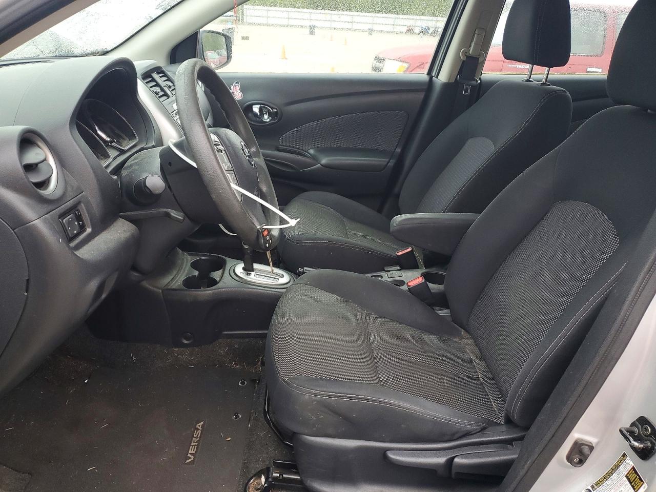 NISSAN VERSA 2016 — 8