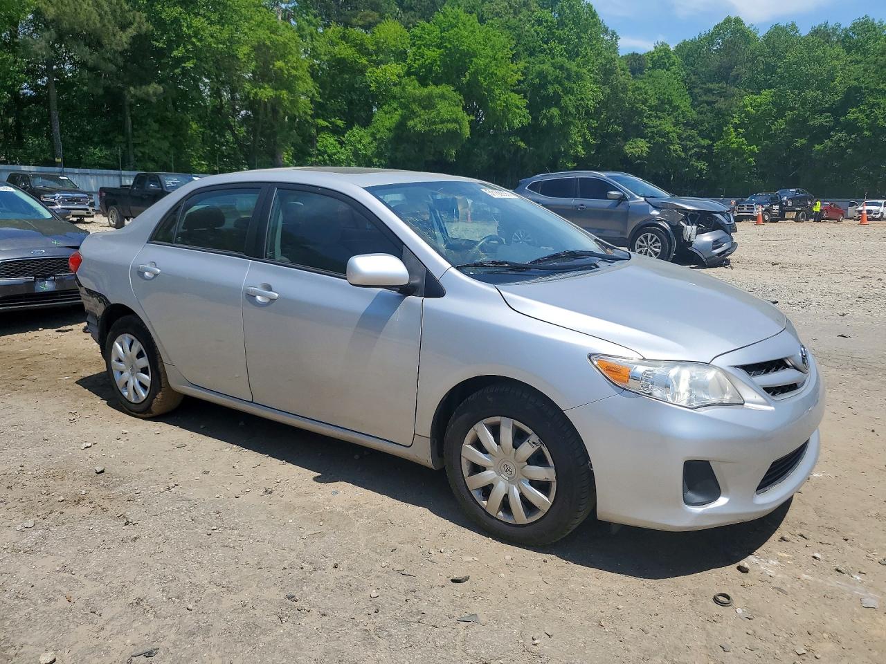 TOYOTA COROLLA 2011 — 5