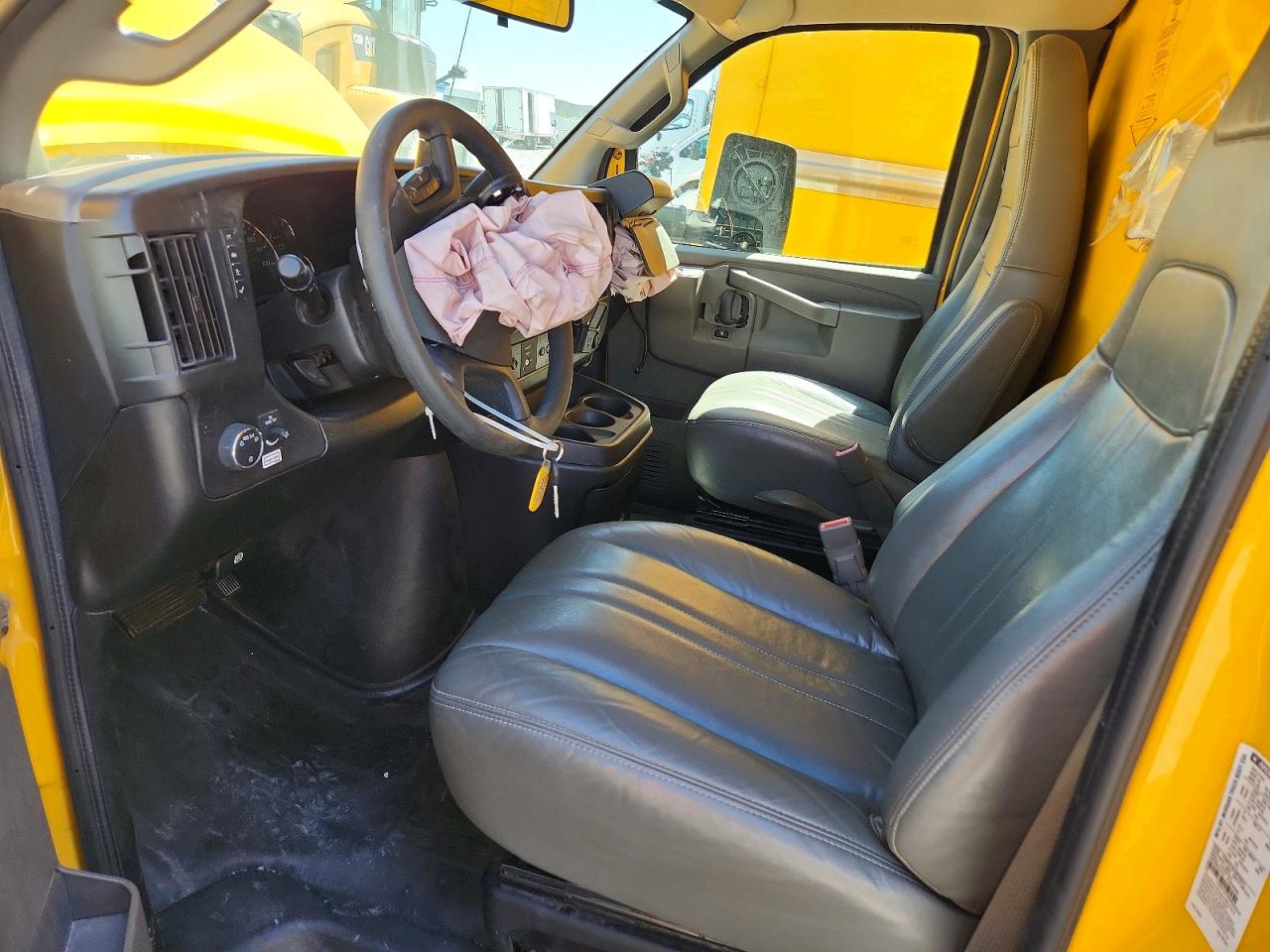GMC SAVANA 2022 — 8