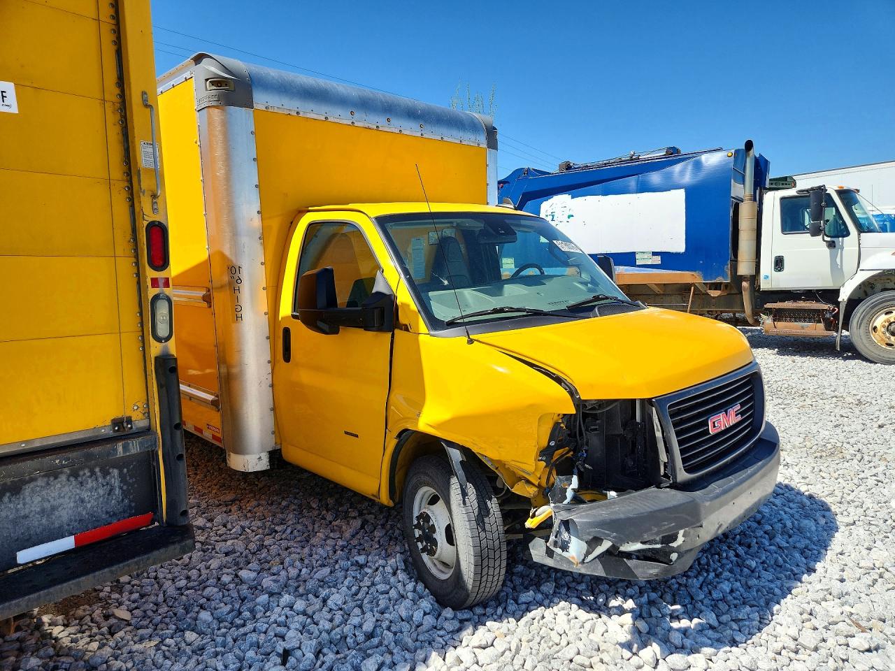 GMC SAVANA 2022 — 5
