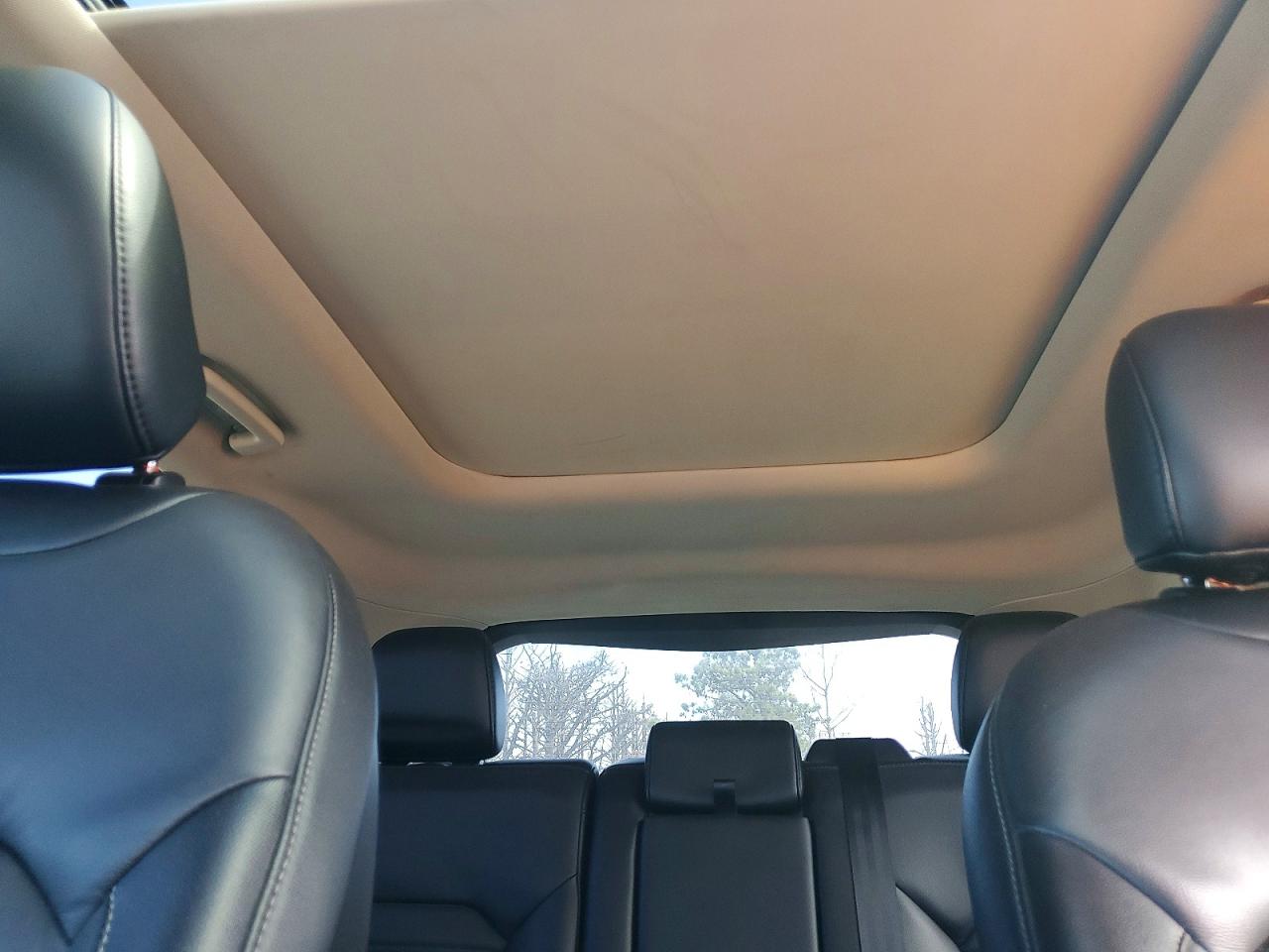 FORD EDGE 2016 — 11