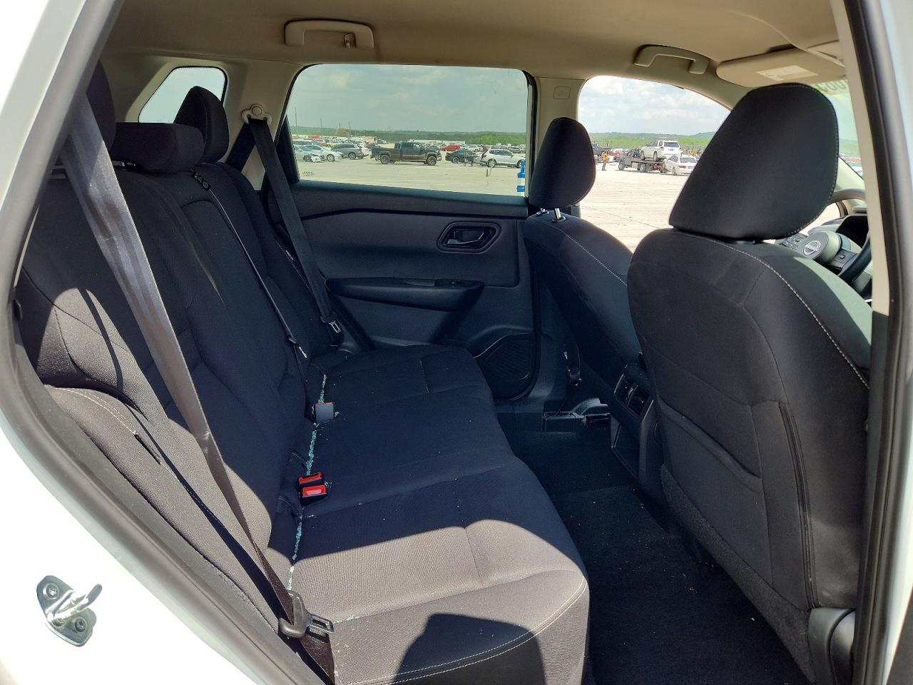 NISSAN ROGUE 2024 — 12