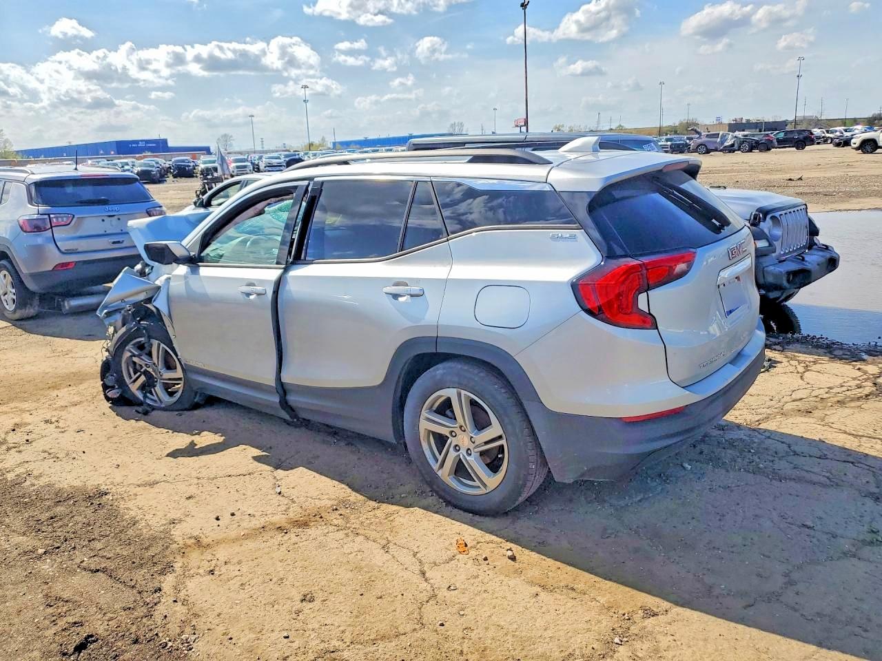 GMC TERRAIN 2020 — 3