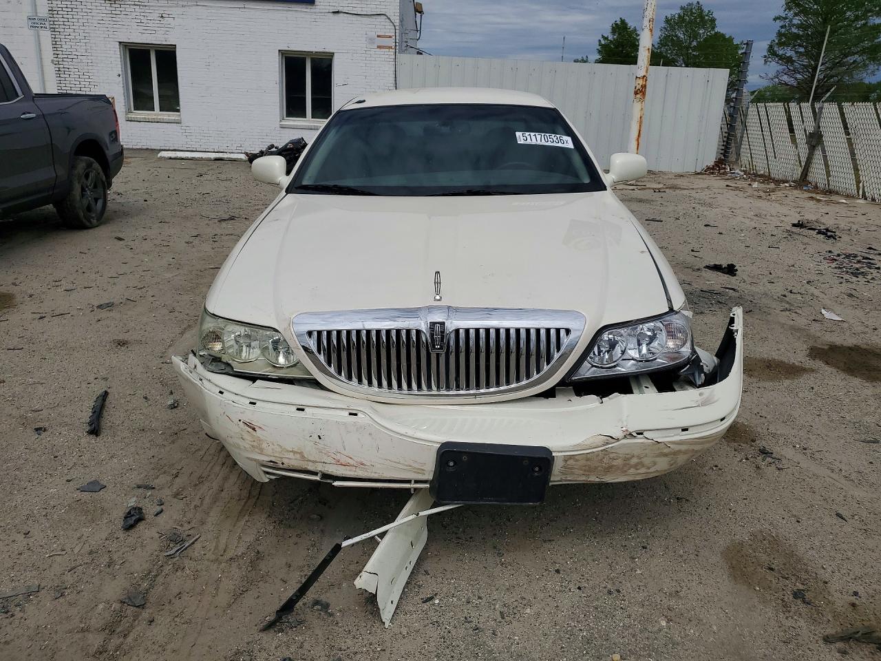 LINCOLN TOWN CAR 2007 — 6